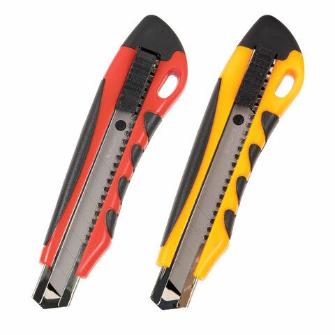 Нож 18мм."BRAUBERG" Universal +3лезвия 230920 (12)